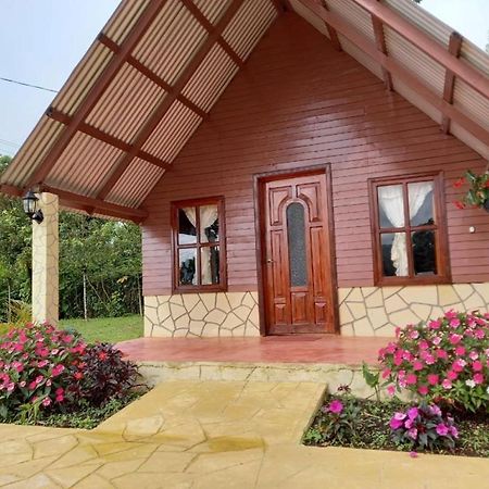 Cabanas Camino Real Santiago  Exteriör bild